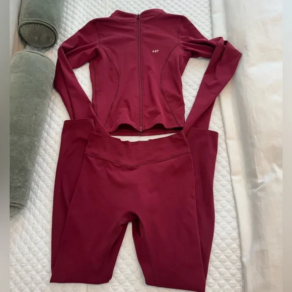 437 Mahogany Small jacket and Medium leggings